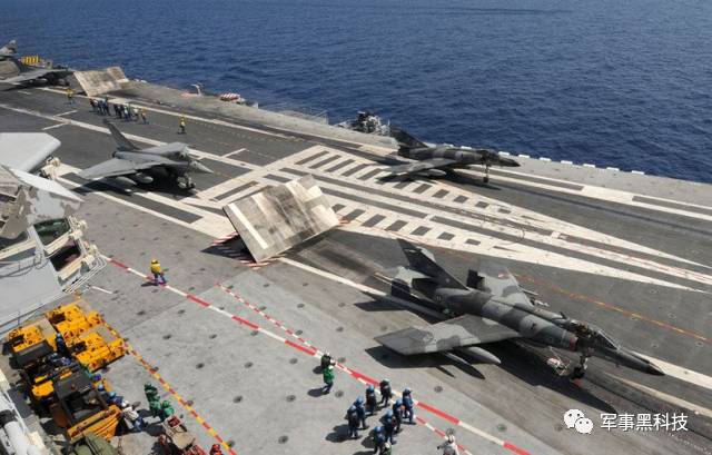 动力却只能跑25节被讽刺为“半艘航母”k8凯发一触即发40000吨小航母装核(图6)